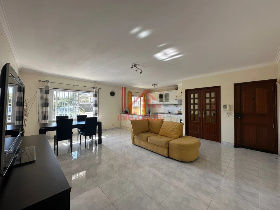 Apartamento T1 para Venda em Ericeira Foto 2