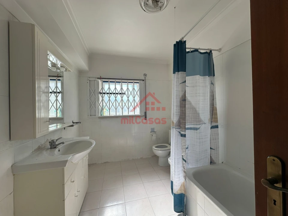 Apartamento T1 para Venda em Ericeira Foto 19