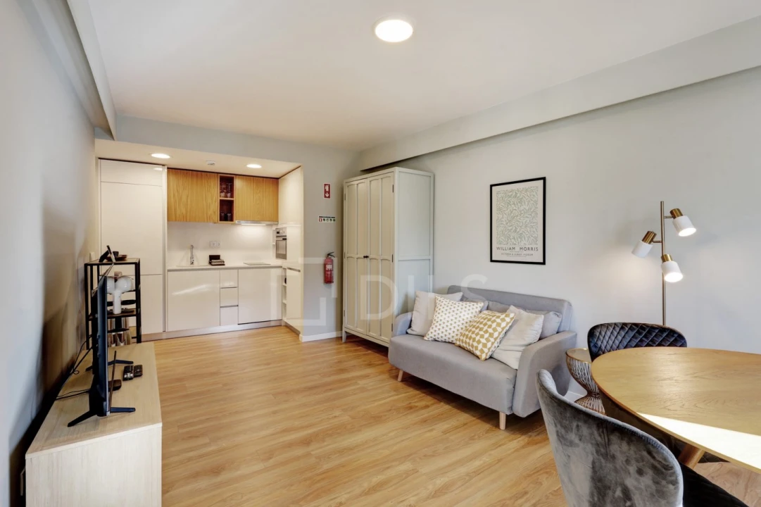 Apartamento T1 para Venda em Santo António Foto 1