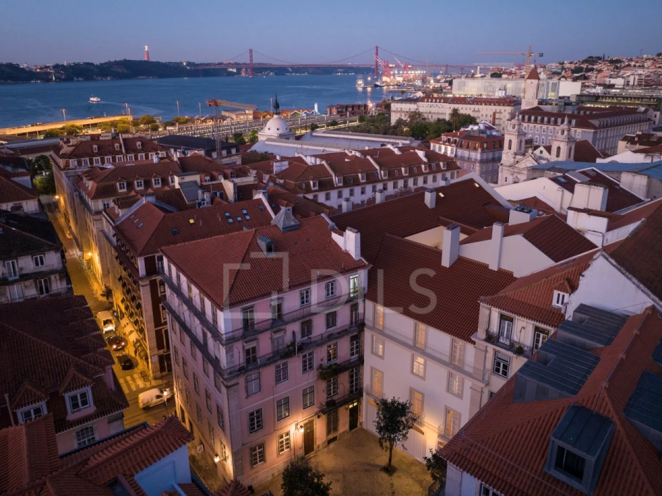 Apartamento T2 para Venda em Misericórdia Foto 36