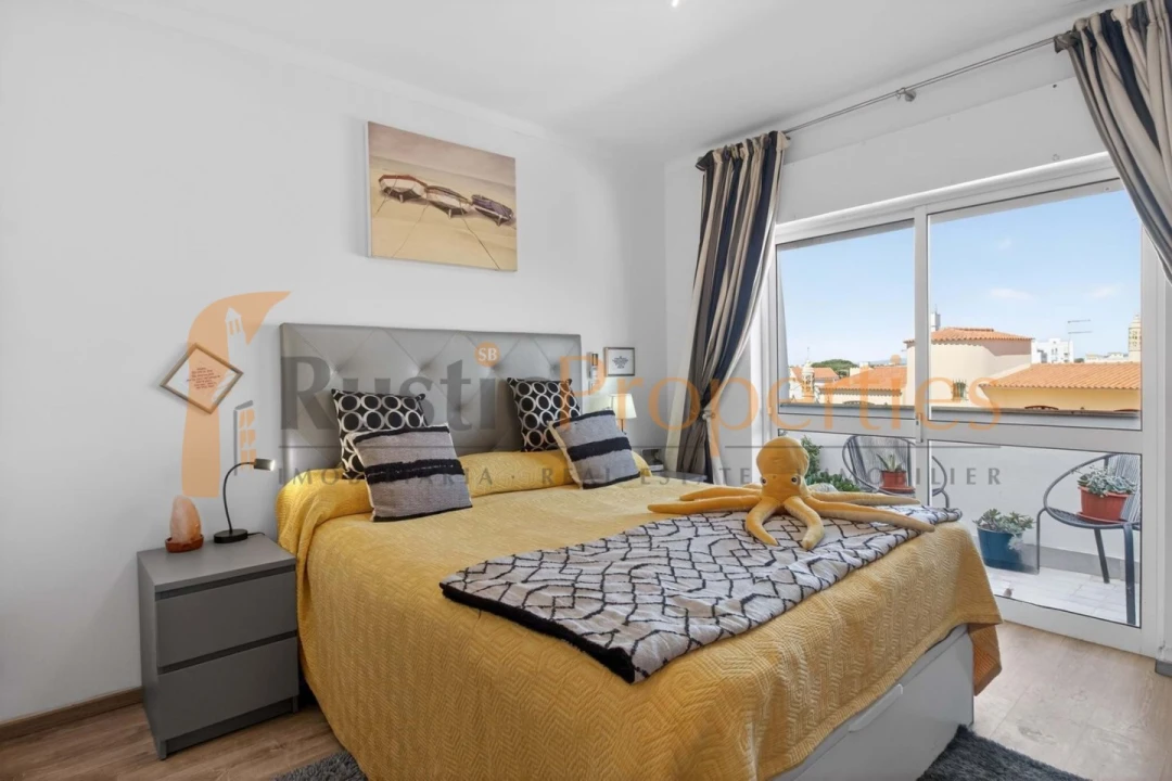 Apartamento T3 para Venda em Quarteira Foto 16