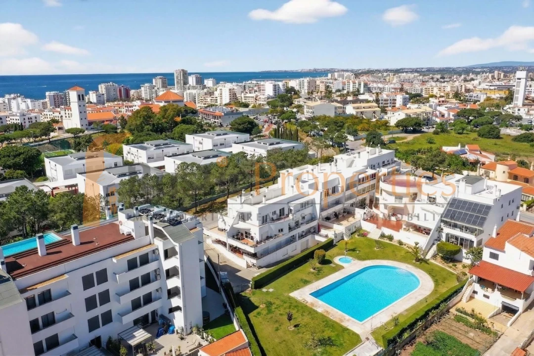 Apartamento T3 para Venda em Quarteira Foto 1