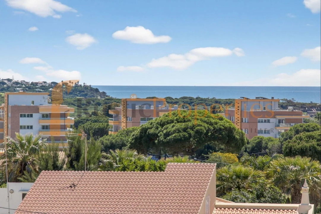 Apartamento T3 para Venda em Quarteira Foto 27