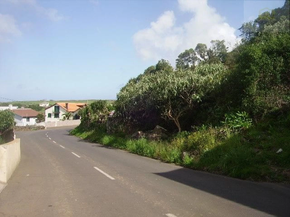Terreno para Venda em Fontinhas Foto 1