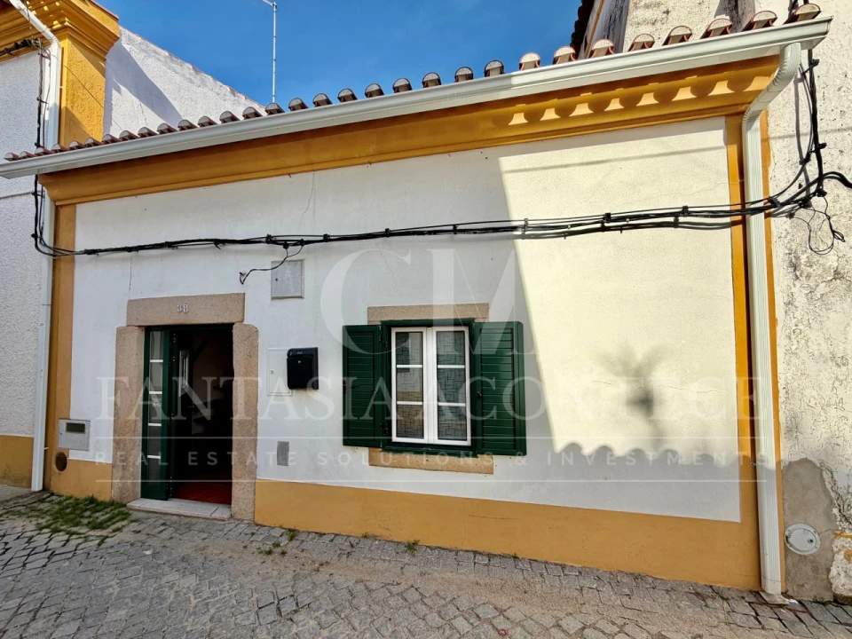 Moradia T2 para Venda em Alpalhão Foto 1