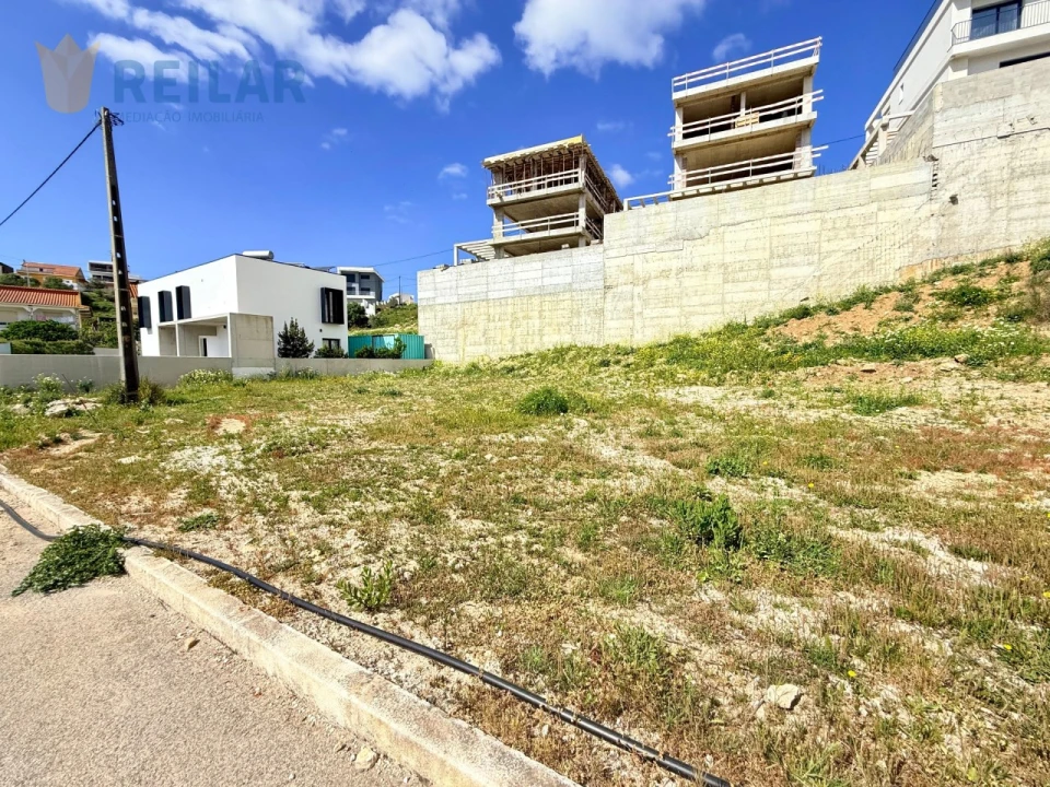 Terreno para Venda em Vialonga Foto 1