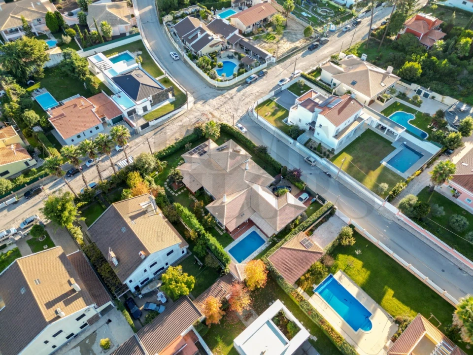 Moradia T5 para Venda em Corroios Foto 17