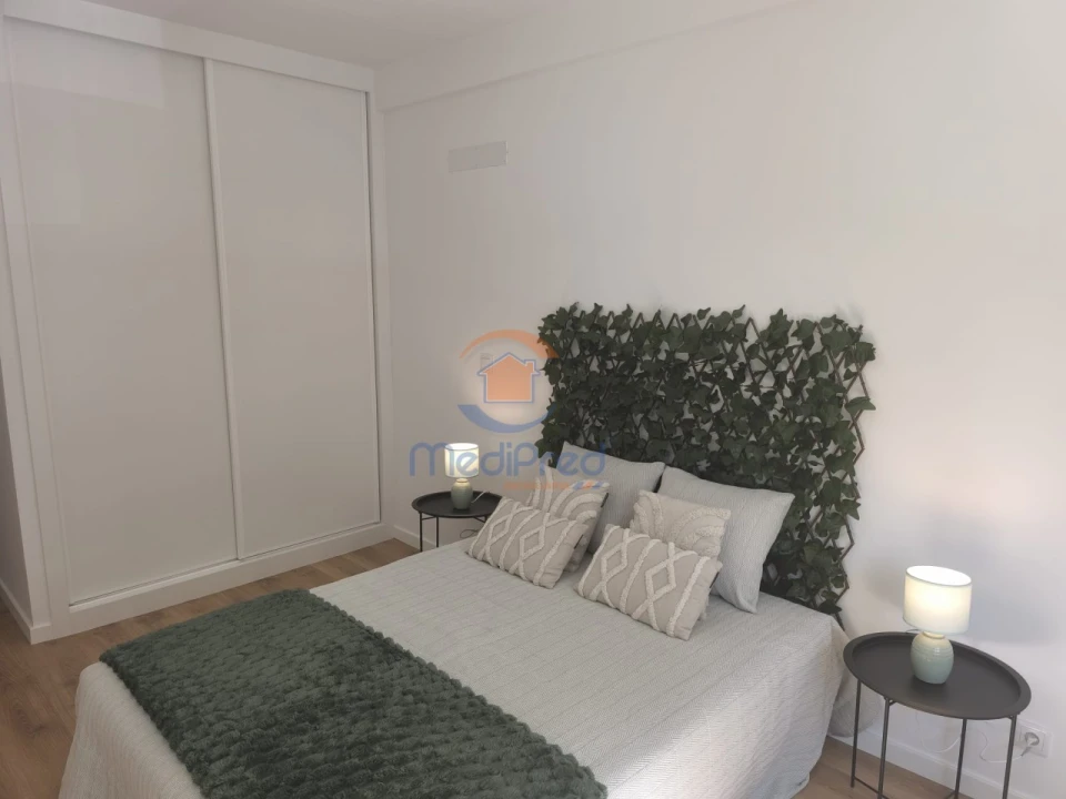 Apartamento T2 para Venda em Benfica Foto 9