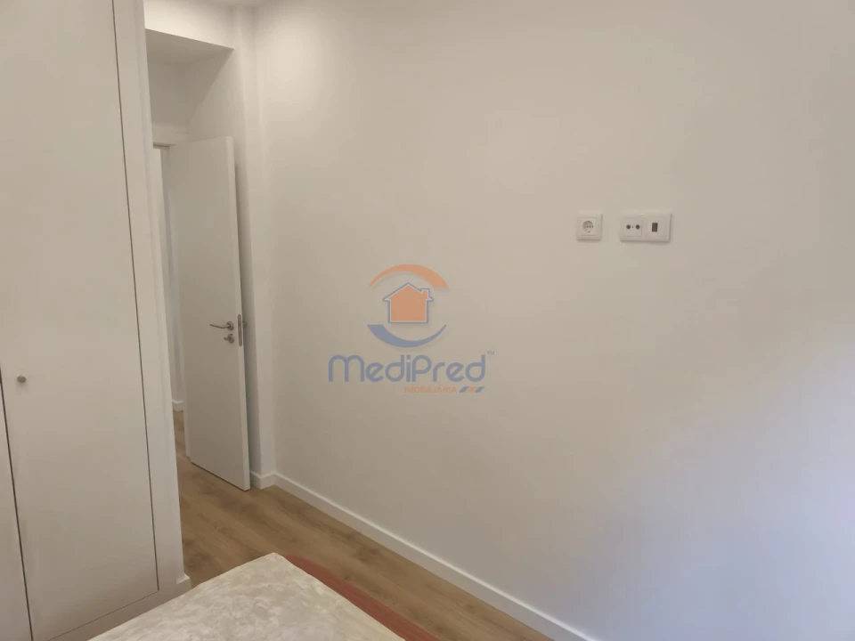 Apartamento T2 para Venda em Benfica Foto 14