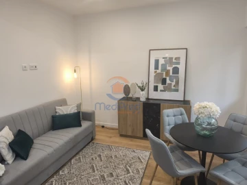 Apartamento T2 para Venda em Benfica