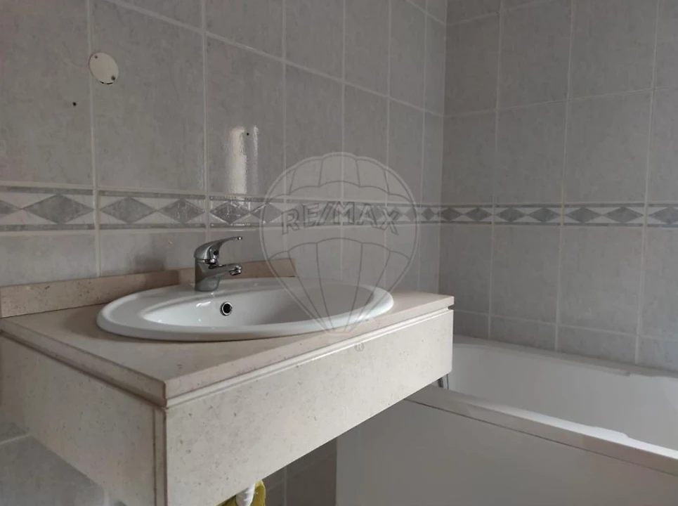 Apartamento T3 para Venda em O. Azeméis, Riba-Ul, Ul, Macinhata Seixa, Madail Foto 6