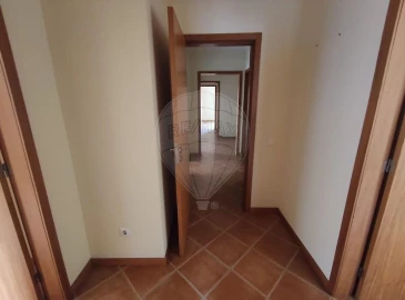 Apartamento T3 para Venda em O. Azeméis, Riba-Ul, Ul, Macinhata Seixa, Madail