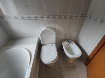 Apartamento T3 para Venda em O. Azeméis, Riba-Ul, Ul, Macinhata Seixa, Madail