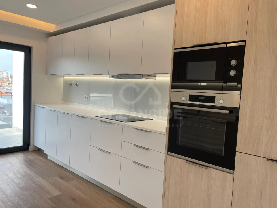 Apartamento T3 para Arrendamento em Alcabideche Foto 27