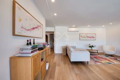 Apartamento T3 para Arrendamento em Alcabideche