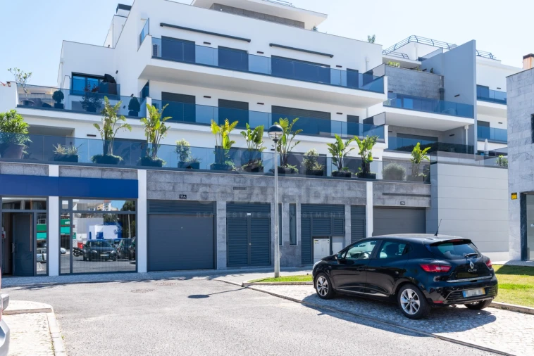Apartamento T3 para Arrendamento em Alcabideche Foto 39