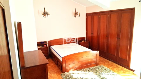 Apartamento T4 para Venda em Vila Verde e Santão