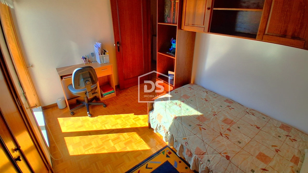 Apartamento T4 para Venda em Vila Verde e Santão Foto 9