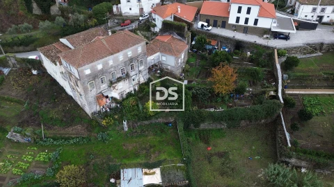 Moradia T3 para Venda em Peso da Régua e Godim