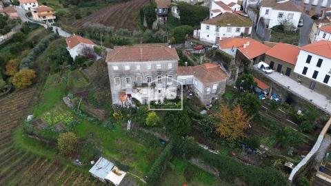 Moradia T3 para Venda em Peso da Régua e Godim