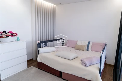 Moradia T3 para Venda em Frazão Arreigada