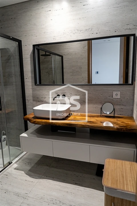 Moradia T3 para Venda em Frazão Arreigada