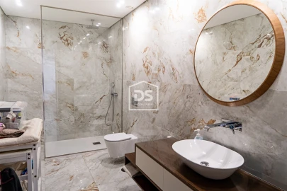 Moradia T3 para Venda em Frazão Arreigada