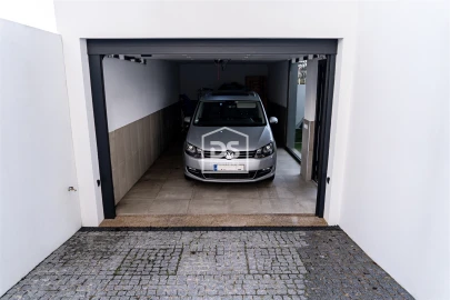 Moradia T3 para Venda em Frazão Arreigada