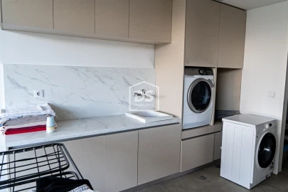 Moradia T3 para Venda em Frazão Arreigada