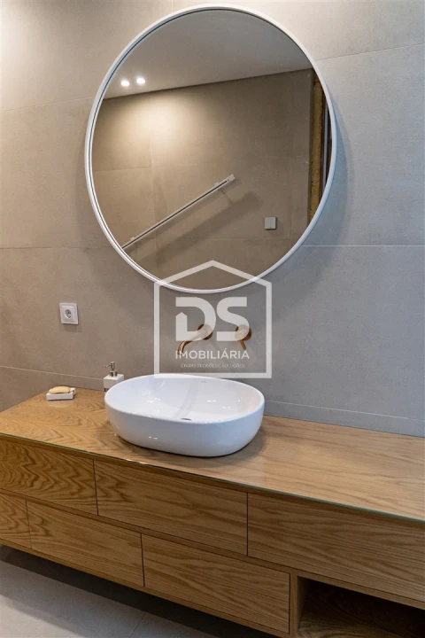 Moradia T3 para Venda em Frazão Arreigada