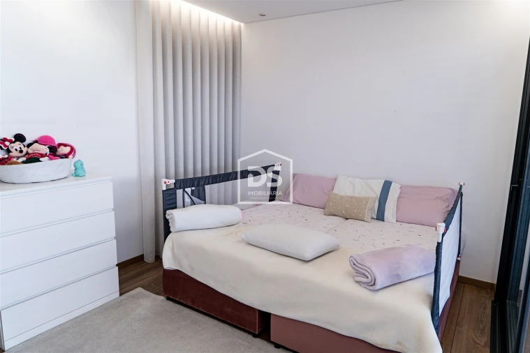 Moradia T3 para Venda em Frazão Arreigada Foto 22