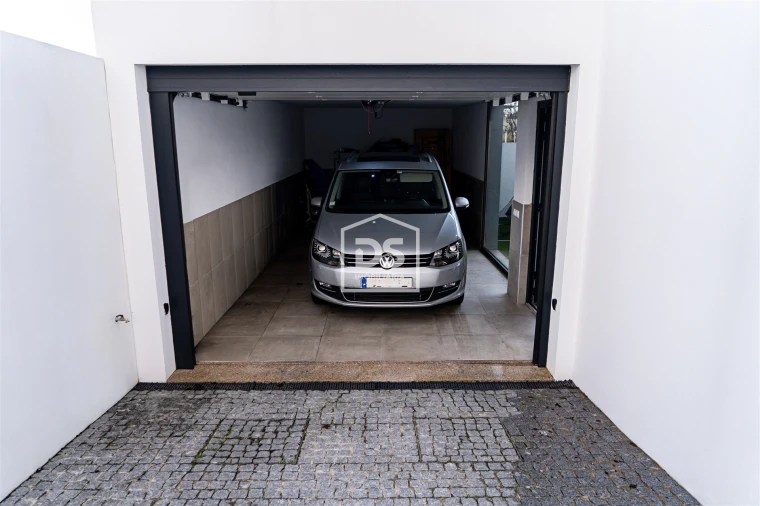 Moradia T3 para Venda em Frazão Arreigada Foto 10