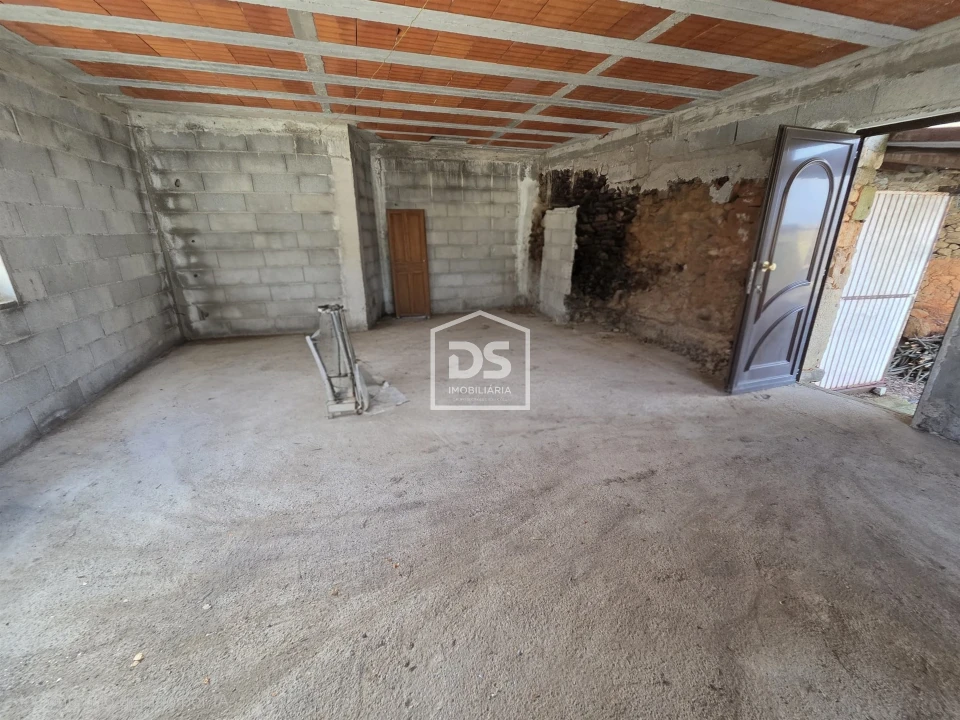 Moradia T0 para Venda em Armamar Foto 5