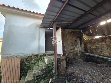 Moradia T0 para Venda em Armamar