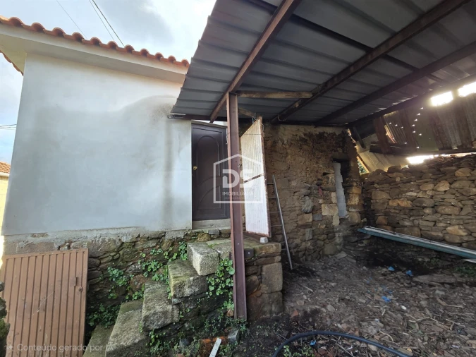 Moradia T0 para Venda em Armamar Foto 12