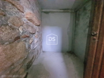 Moradia T3 para Venda em Aricera e Goujoim