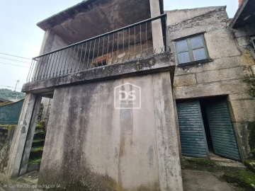 Moradia T3 para Venda em Aricera e Goujoim