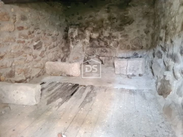 Moradia T3 para Venda em Aricera e Goujoim