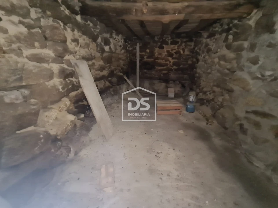 Moradia T3 para Venda em Aricera e Goujoim Foto 42