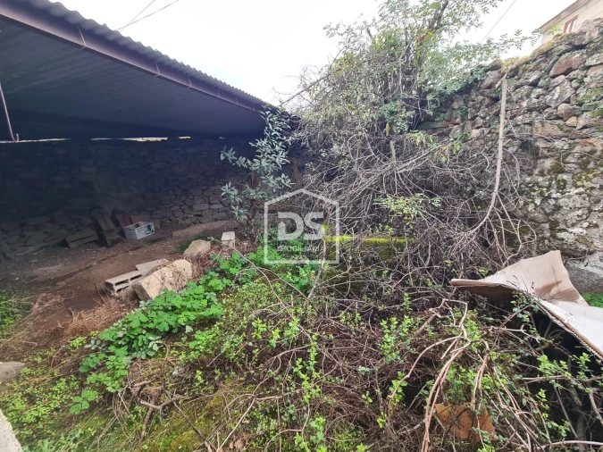 Moradia T3 para Venda em Aricera e Goujoim Foto 47