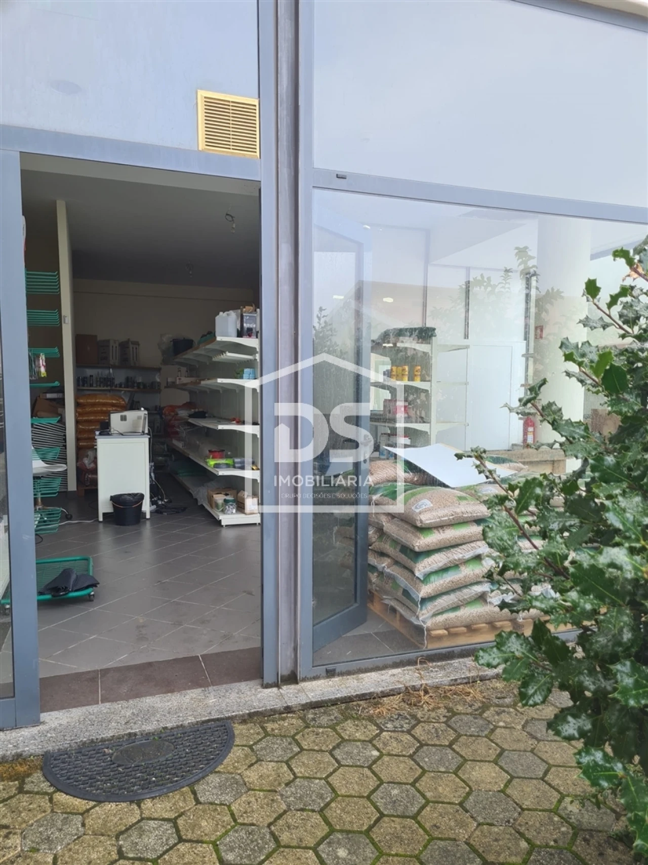 Loja para Venda em Tabuaço Foto 37