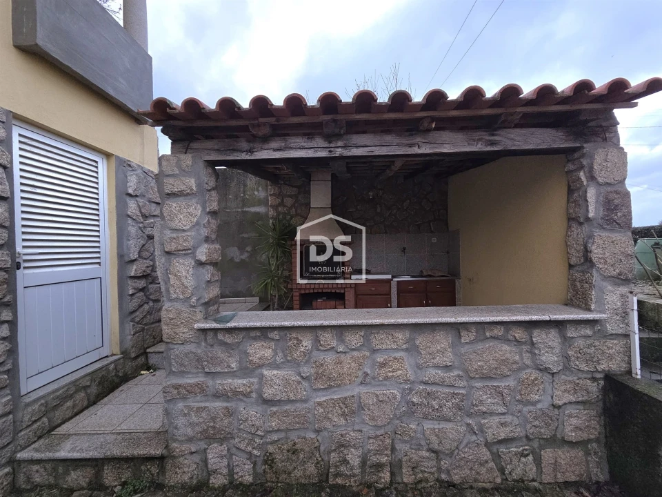 Moradia T3 para Venda em Barcos e Santa Leocádia Foto 23