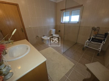 Moradia T3 para Venda em Barcos e Santa Leocádia