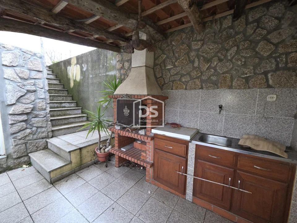 Moradia T3 para Venda em Barcos e Santa Leocádia Foto 22