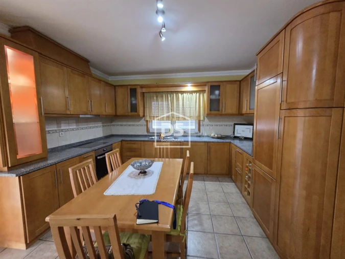 Moradia T3 para Venda em Barcos e Santa Leocádia Foto 30