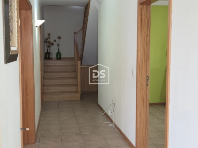 Moradia T3 para Venda em Barcos e Santa Leocádia Foto 11