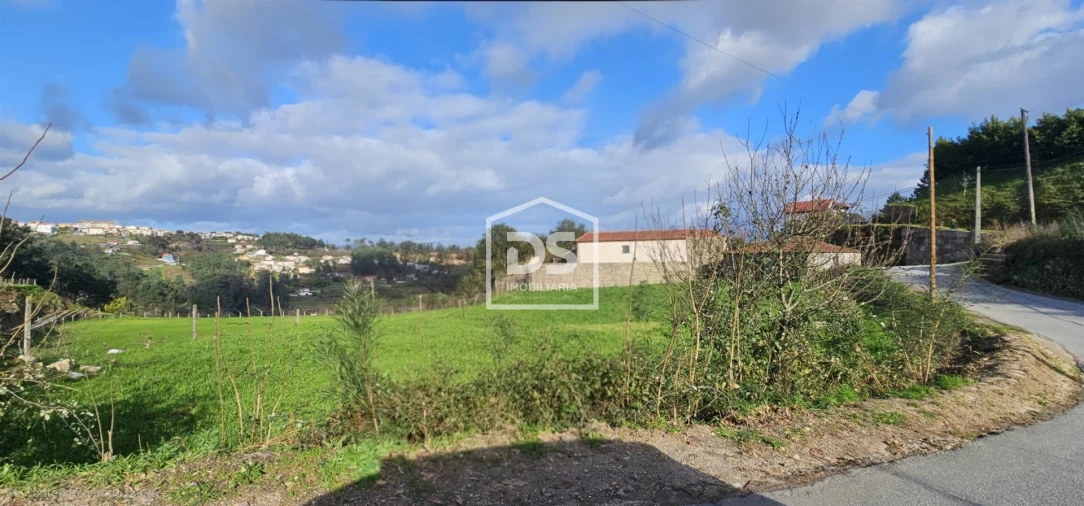 Terreno para Venda em Freixo de Cima e de Baixo Foto 5