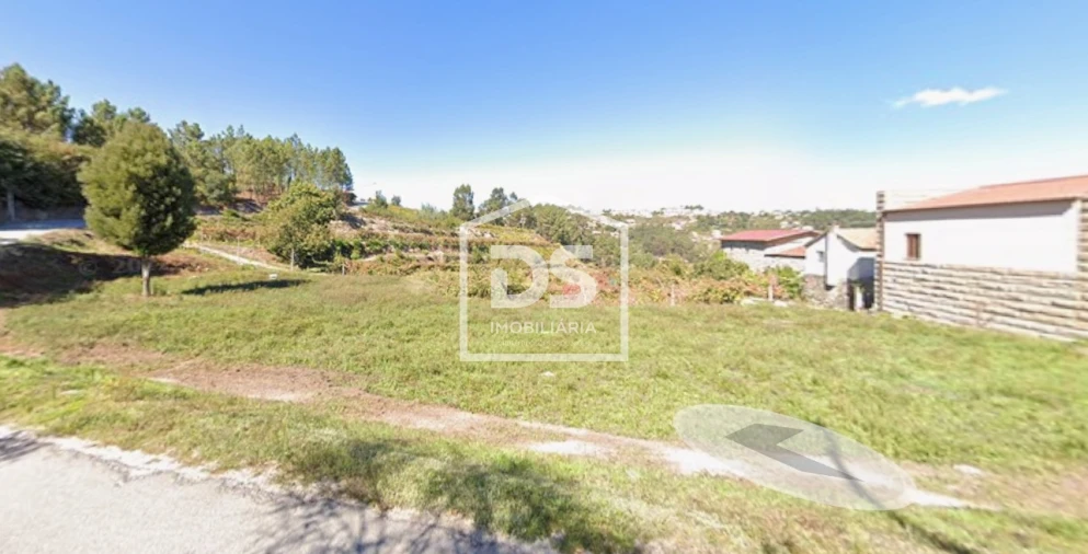 Terreno para Venda em Freixo de Cima e de Baixo Foto 2