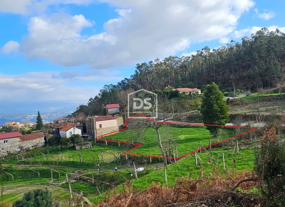 Terreno para Venda em Freixo de Cima e de Baixo Foto 4