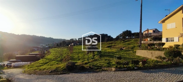 Terreno para Venda em Freixo de Cima e de Baixo